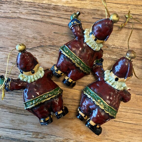 Seven Vintage Santa Resin Ornaments - Picture 8 of 11